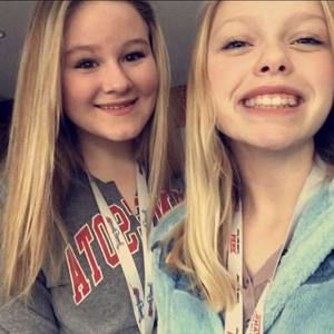 Meet your Posher, Kayla